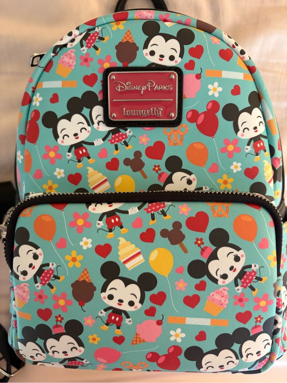 Mickey & Minnie Disney Parks Loungefly Snacks Bag (Rare)